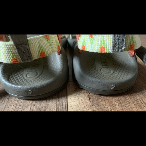 Chacos Girls Sz 2 Chacos - Picture 4 of 6